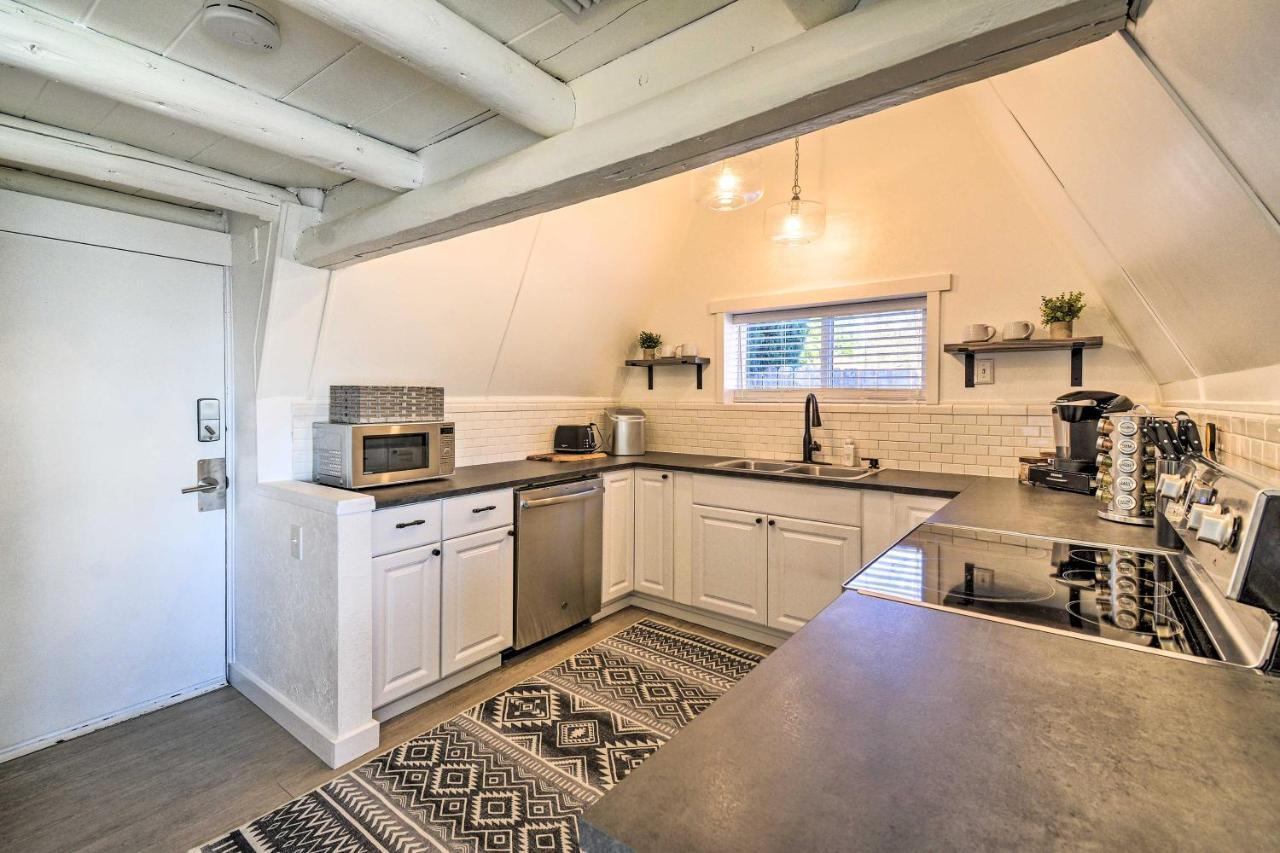 Puget Sound Cabin With Hot Tub And Water Views! 브레머턴 외부 사진