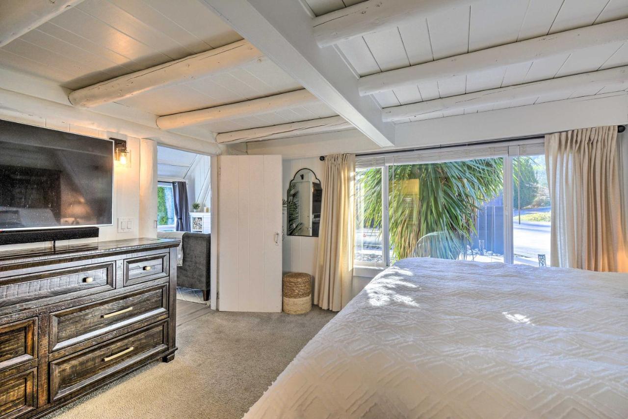 Puget Sound Cabin With Hot Tub And Water Views! 브레머턴 외부 사진